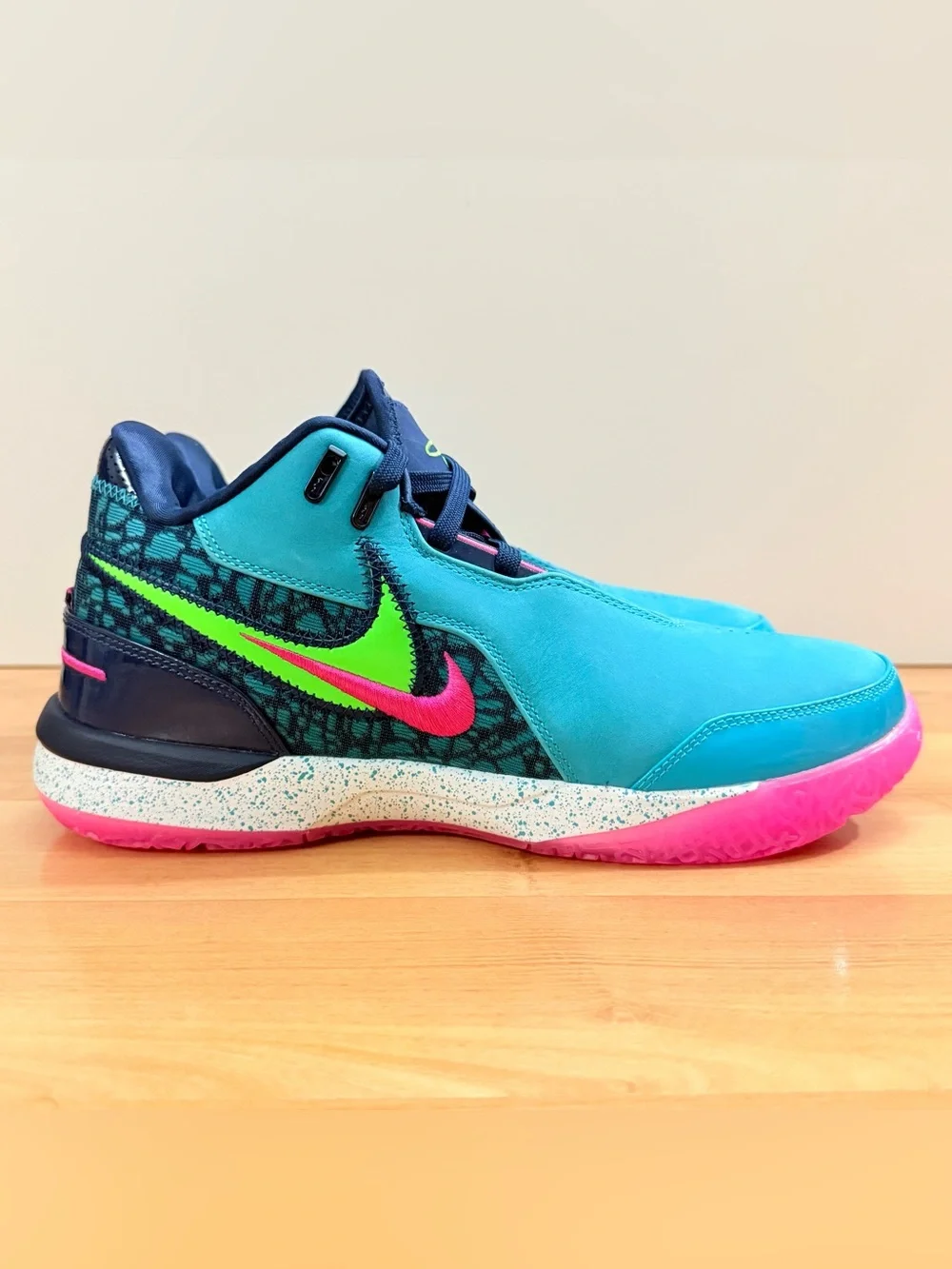 Nike Zoom LeBron NXXT Gen AMPD Shoes South Beach Men’s Size 9.5 New No Box